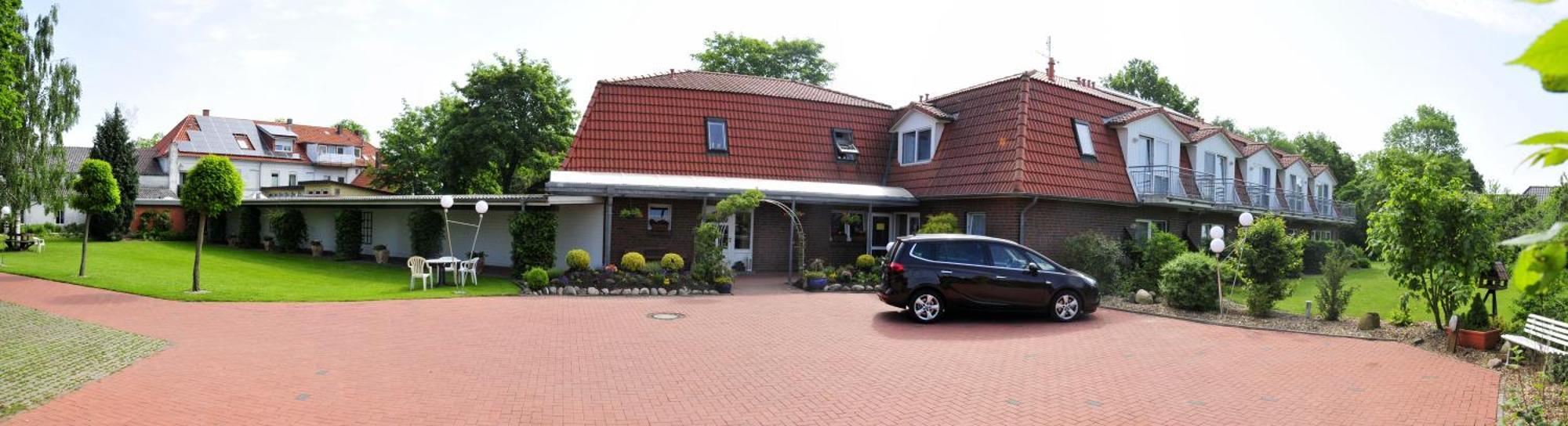 Hotel & Restaurant Zum Deutschen Hause Kirchhatten Eksteriør bilde