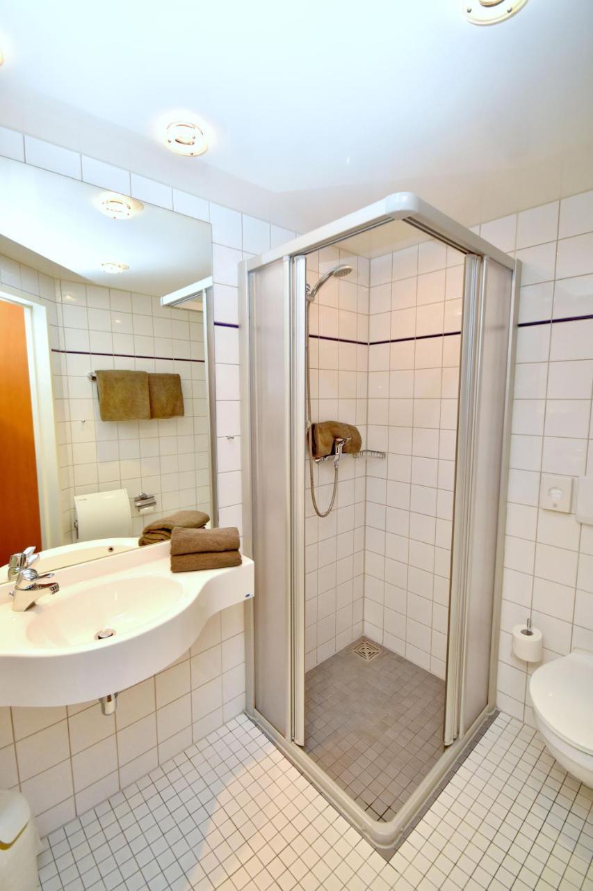 Hotel & Restaurant Zum Deutschen Hause Kirchhatten Eksteriør bilde